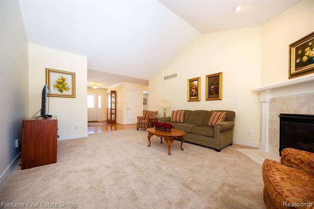 19079 Shay Court, Livonia, MI 48152