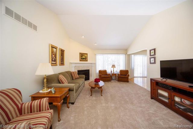 19079 Shay Court, Livonia, MI 48152