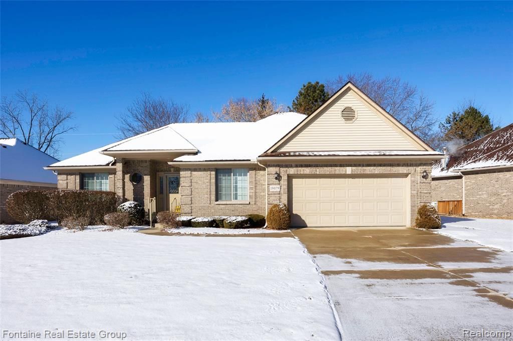 19079 Shay Court, Livonia, MI 48152