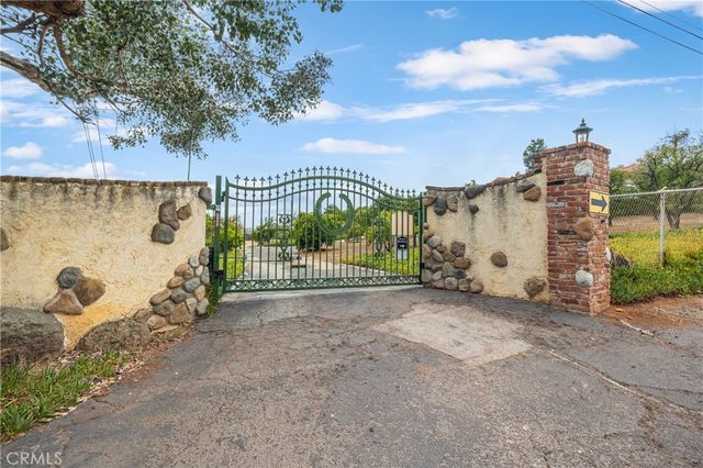 30136 Rolling Hills, Valley Center, CA 92082