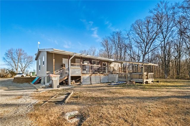 13224 Taylor Orchard Road, Gentry, AR 72734