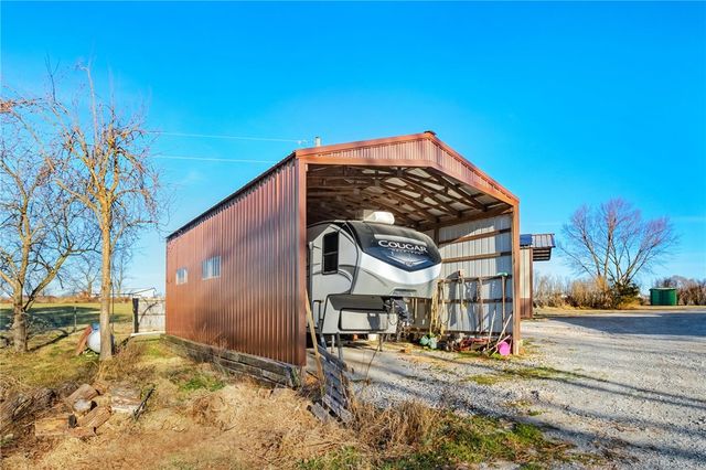 13224 Taylor Orchard Road, Gentry, AR 72734