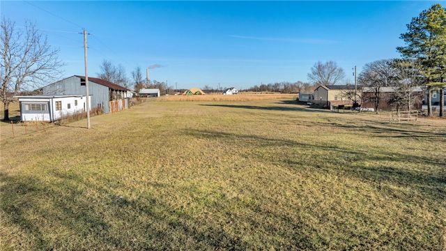 13224 Taylor Orchard Road, Gentry, AR 72734