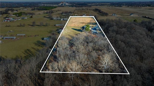 13224 Taylor Orchard Road, Gentry, AR 72734