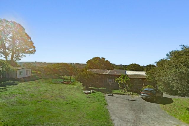 7442 Leafwood Drive, Prunedale, CA 93907