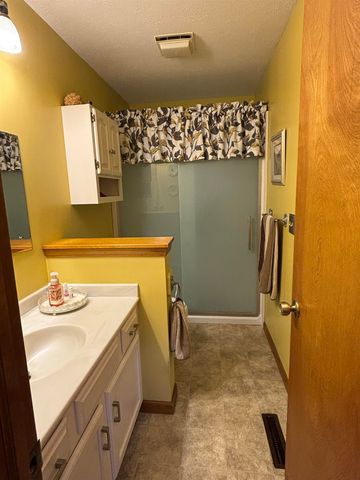 589 Churchgrove Road, Frankenmuth, MI 48734