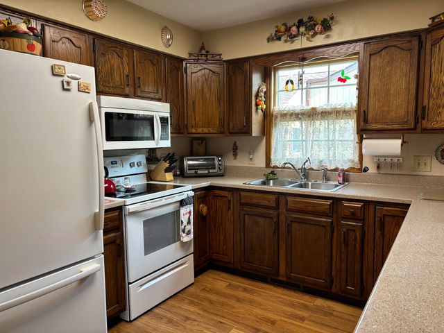 589 Churchgrove Road, Frankenmuth, MI 48734