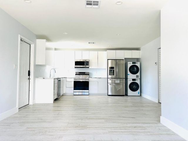 206 SE 1st Avenue 5, Delray Beach, FL 33444