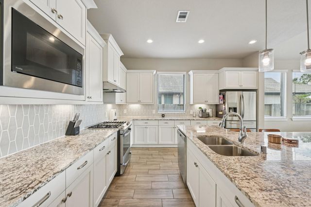 4734 Franklin Way, Iowa Colony, TX 77583