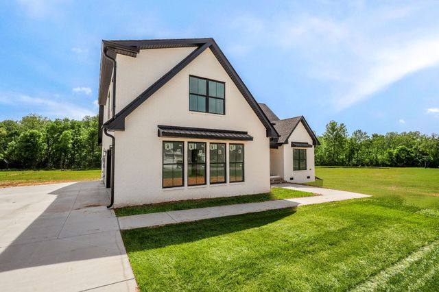 112 Jennings Lane, Shelbyville, TN 37160