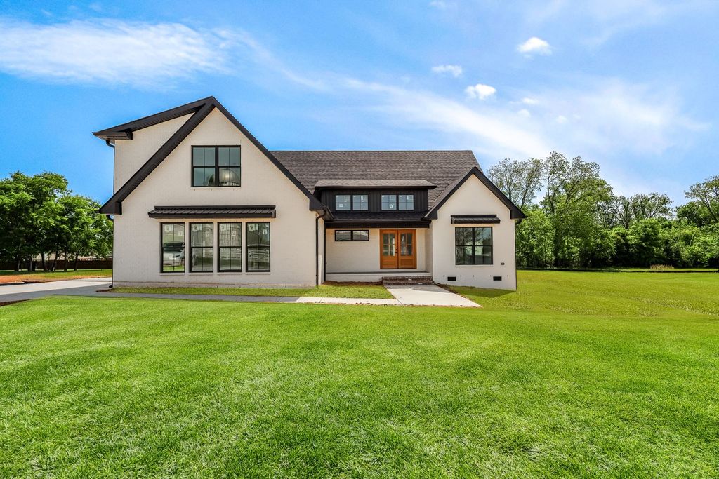 112 Jennings Lane, Shelbyville, TN 37160