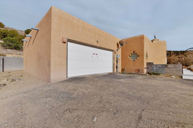 152 Camino De Las Huertas, Placitas, NM 87043