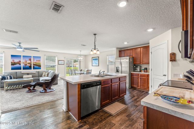 11529 STICKLEBACK Lane, Jacksonville, FL 32226