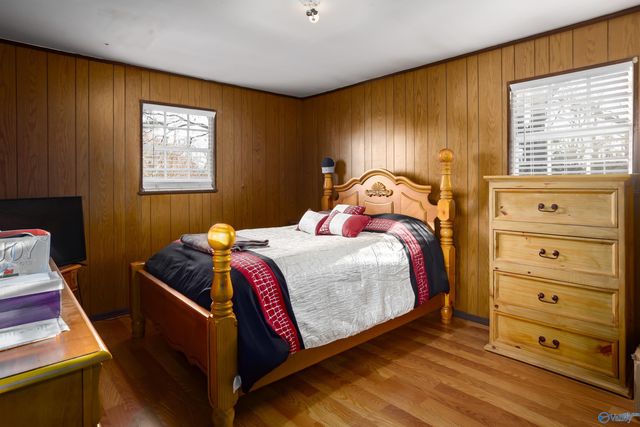 34 S Broadway Street, Florence, AL 35630