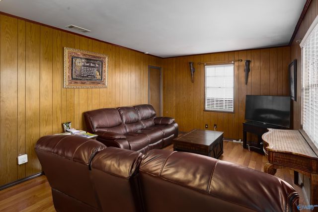 34 S Broadway Street, Florence, AL 35630