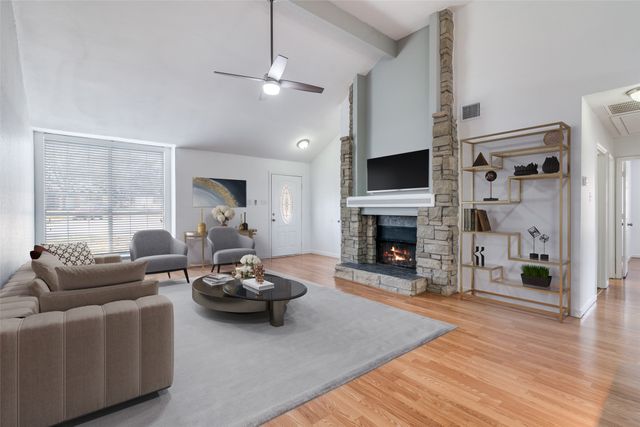 8122 Blackfin Drive, Rowlett, TX 75089