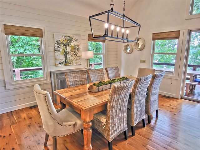 108 Carolina Cove Road, Seneca, SC 29672
