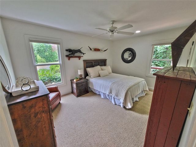 108 Carolina Cove Road, Seneca, SC 29672