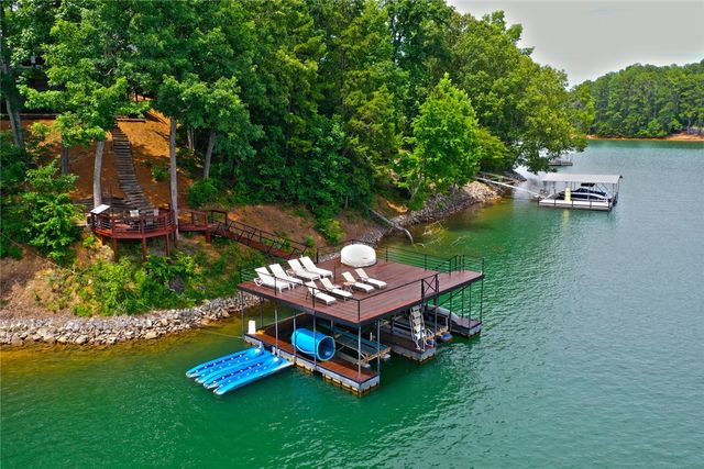 108 Carolina Cove Road, Seneca, SC 29672