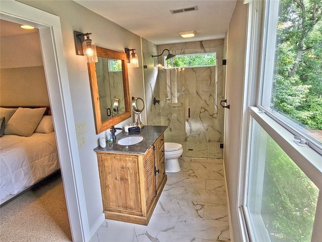 108 Carolina Cove Road, Seneca, SC 29672