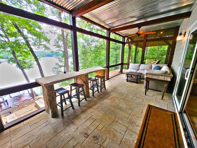 108 Carolina Cove Road, Seneca, SC 29672