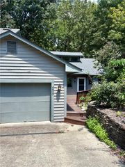 435 Chester Woods Court, High Point, NC 27262
