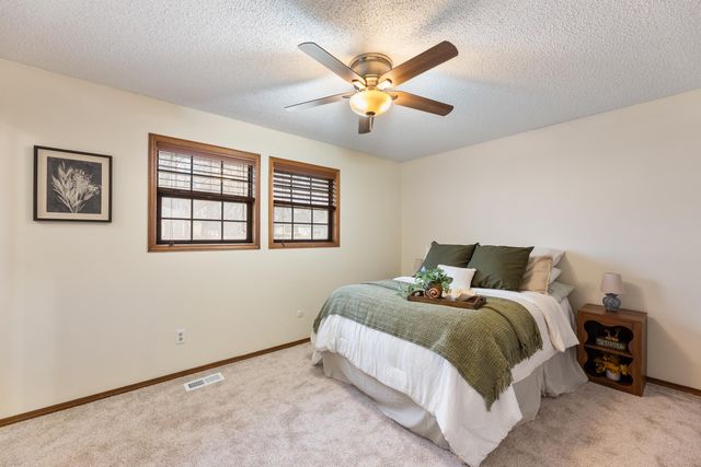412 Southwind, Valley Center, KS 67147