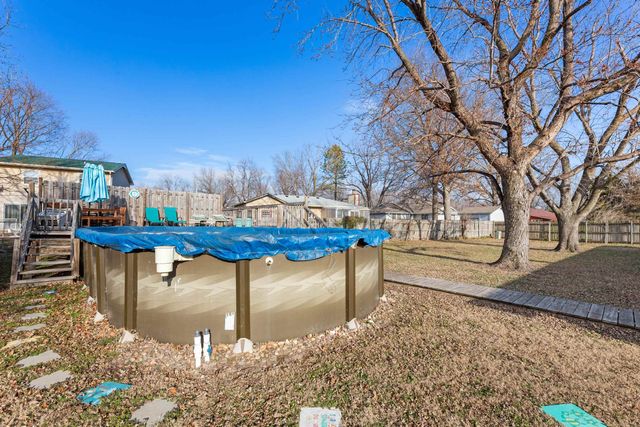 412 Southwind, Valley Center, KS 67147