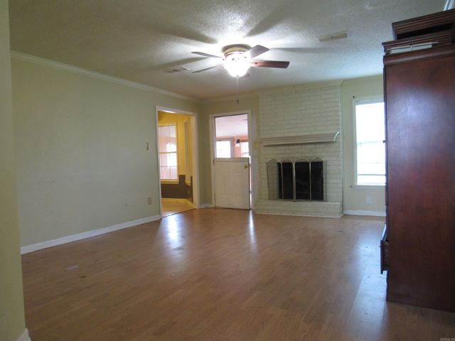 33 Reno Dr, Cabot, AR 72023