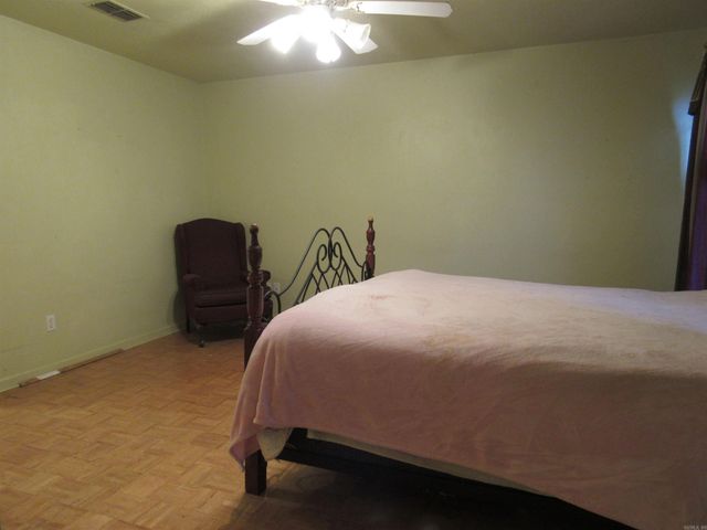 33 Reno Dr, Cabot, AR 72023