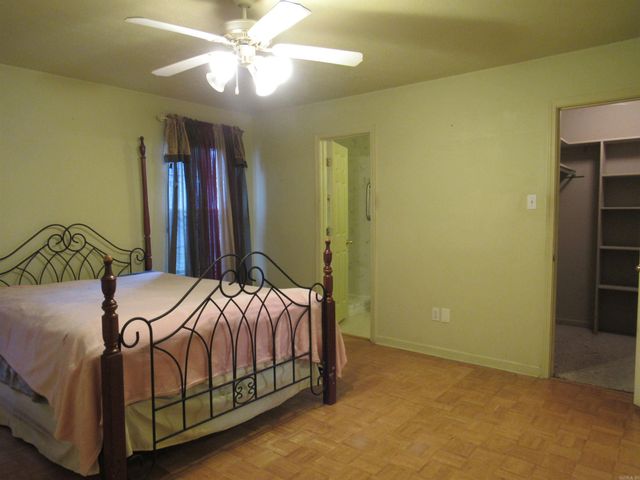 33 Reno Dr, Cabot, AR 72023