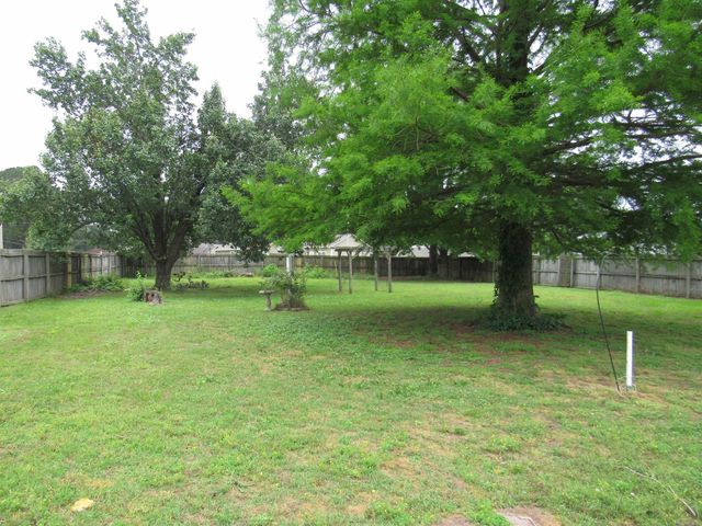 33 Reno Dr, Cabot, AR 72023