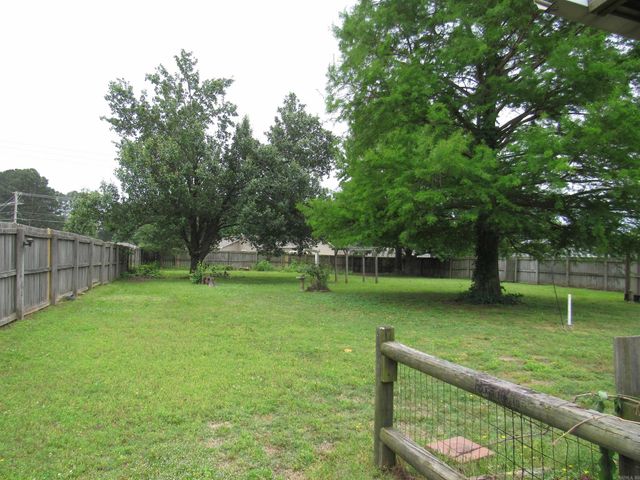 33 Reno Dr, Cabot, AR 72023