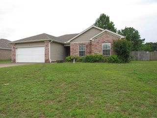 33 Reno Dr, Cabot, AR 72023