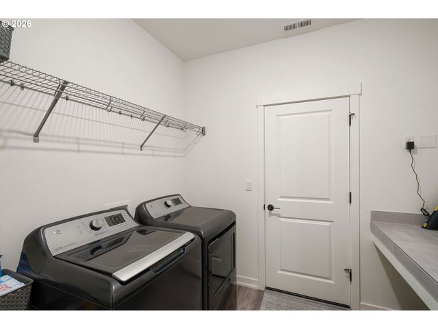 1794 Ne SHELL ROCK Dr, Estacada, OR 97023