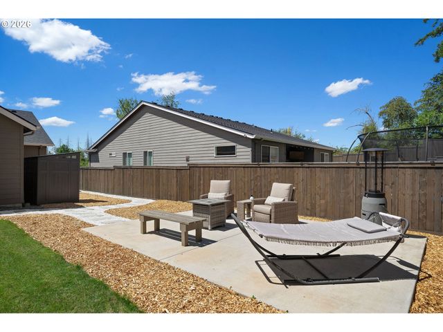 1794 Ne SHELL ROCK Dr, Estacada, OR 97023