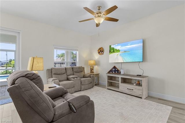 4201 NW 32nd ST, Cape Coral, FL 33993