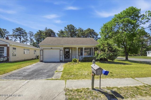 112 Pulaski Boulevard, Toms River, NJ 08757