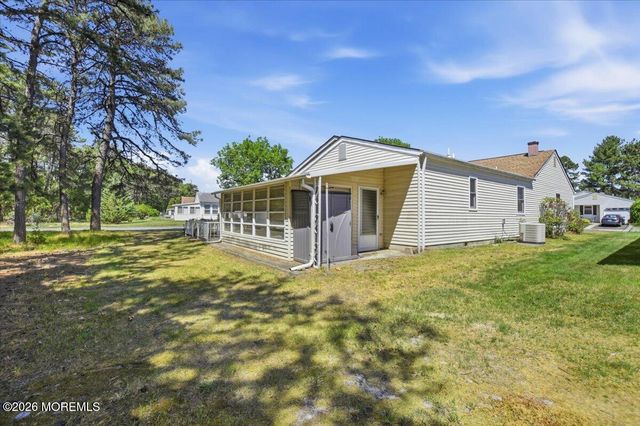 112 Pulaski Boulevard, Toms River, NJ 08757