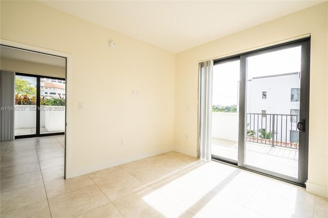1091 Galiano St 306, Coral Gables, FL 33134