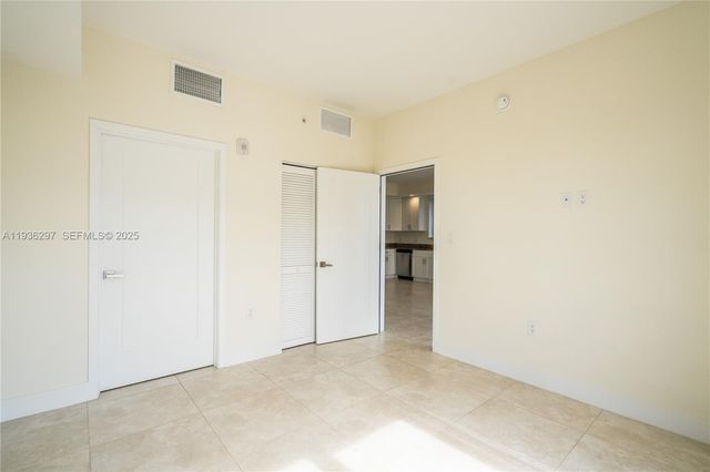 1091 Galiano St 306, Coral Gables, FL 33134