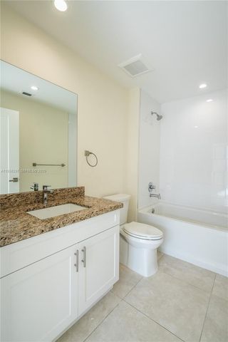 1091 Galiano St 306, Coral Gables, FL 33134