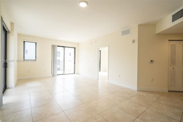 1091 Galiano St 306, Coral Gables, FL 33134
