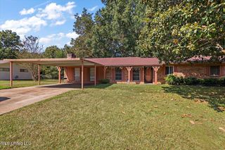 1315 Mcdonald Avenue, Canton, MS 39046