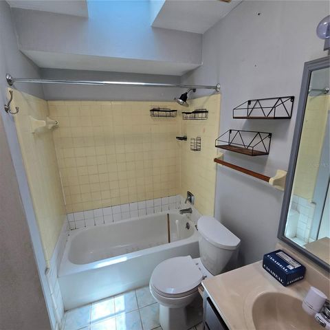 701 NW 24TH AVENUE, Gainesville, FL 32609