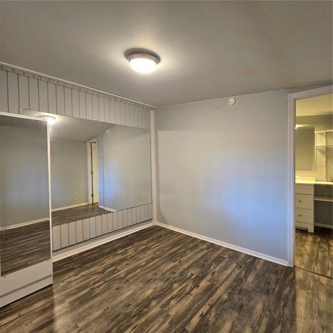 701 NW 24TH AVENUE, Gainesville, FL 32609