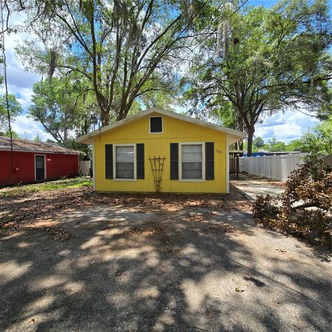 701 NW 24TH AVENUE, Gainesville, FL 32609