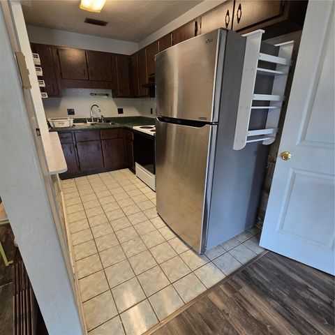 701 NW 24TH AVENUE, Gainesville, FL 32609