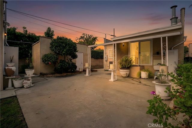 11290 Ivy Place, Los Angeles, CA 90064