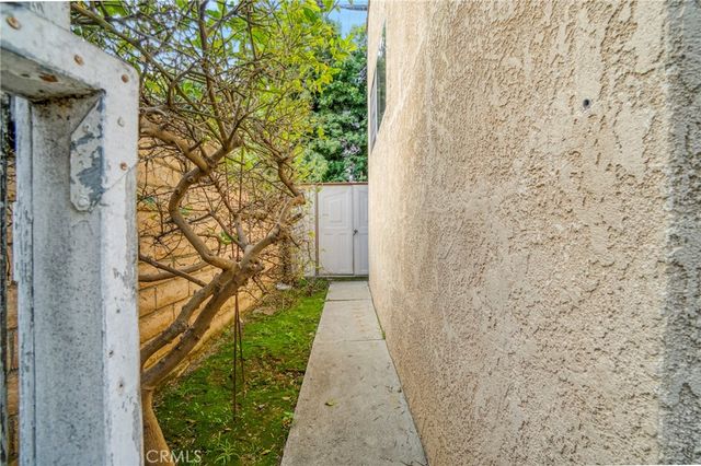 11290 Ivy Place, Los Angeles, CA 90064